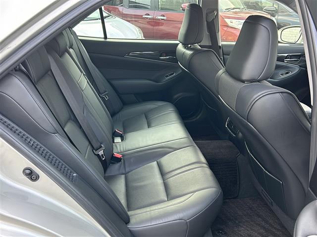 クラウンハイブリッド アスリートＳ　純正ナビ　バックカメラ　Ｂｌｕｅｔｏｏｔｈ　フルセグＴＶ　レザーシート　シートヒーター　エアーシート　パワーシート　クルーズコントロール　ＥＴＣ　前後ドラレコ　前後コーナーセンサー　ハンドルヒーター（23枚目）