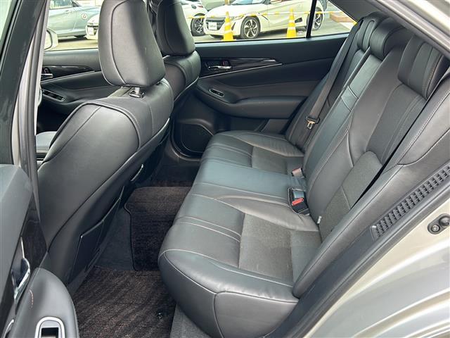 クラウンハイブリッド アスリートＳ　純正ナビ　バックカメラ　Ｂｌｕｅｔｏｏｔｈ　フルセグＴＶ　レザーシート　シートヒーター　エアーシート　パワーシート　クルーズコントロール　ＥＴＣ　前後ドラレコ　前後コーナーセンサー　ハンドルヒーター（25枚目）