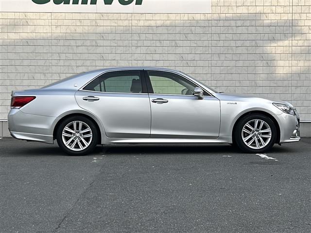 クラウンハイブリッド アスリートＳ　純正ナビ　バックカメラ　Ｂｌｕｅｔｏｏｔｈ　フルセグＴＶ　レザーシート　シートヒーター　エアーシート　パワーシート　クルーズコントロール　ＥＴＣ　前後ドラレコ　前後コーナーセンサー　ハンドルヒーター（34枚目）