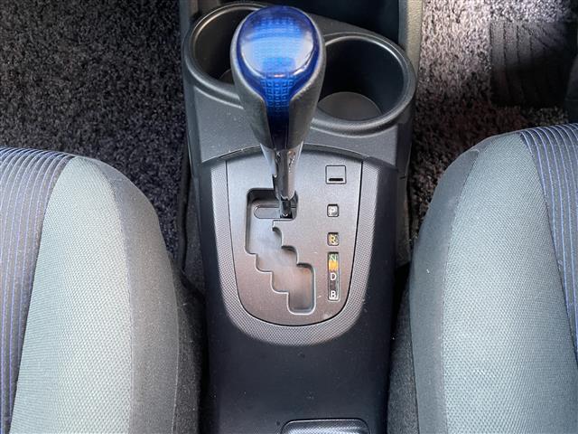 アクア S モデリスタエアロ 社外ナビ フルセグTV Bluetooth ETC 純正フロアマット オートライト CD DVD USB スマートキー 社外アルミホイール(11枚目)