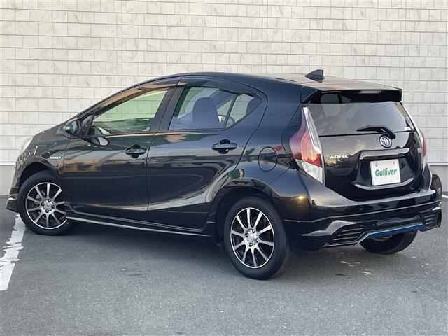 アクア S モデリスタエアロ 社外ナビ フルセグTV Bluetooth ETC 純正フロアマット オートライト CD DVD USB スマートキー 社外アルミホイール(43枚目)