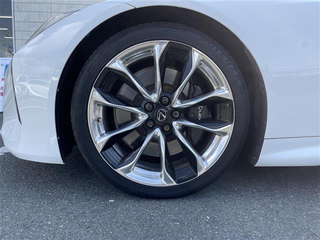 LC LC500h Lパッケージ サンルーフ 赤レザーシート 前後ドラーブレコーダー BSM Bluetooth バックカメラ フルセグTV 電動シート シートメモリー ベンチレーション レーダークルーズコントロール(39枚目)