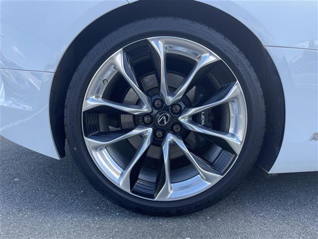 LC LC500h Lパッケージ サンルーフ 赤レザーシート 前後ドラーブレコーダー BSM Bluetooth バックカメラ フルセグTV 電動シート シートメモリー ベンチレーション レーダークルーズコントロール(40枚目)