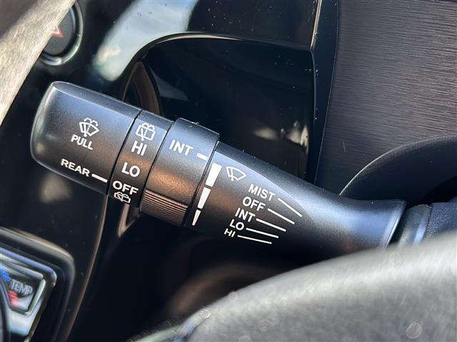 アクア Ｓスタイルブラック　純正ナビ　バックカメラ　Ｂｌｕｅｔｏｏｔｈ　ワンセグＴＶ　前ドラレコ　ＥＴＣ　ＣＤ　ＤＶＤ　前後ソナー　オートハイビーム　社外アルミホイール　ＬＥＤヘッドライト　プッシュスタート（6枚目）