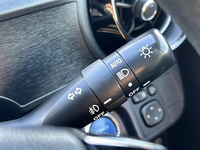 アクア Ｓスタイルブラック　純正ナビ　バックカメラ　Ｂｌｕｅｔｏｏｔｈ　ワンセグＴＶ　前ドラレコ　ＥＴＣ　ＣＤ　ＤＶＤ　前後ソナー　オートハイビーム　社外アルミホイール　ＬＥＤヘッドライト　プッシュスタート（7枚目）