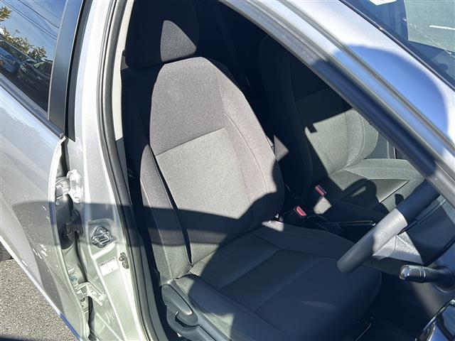 アクア Ｓスタイルブラック　純正ナビ　バックカメラ　Ｂｌｕｅｔｏｏｔｈ　ワンセグＴＶ　前ドラレコ　ＥＴＣ　ＣＤ　ＤＶＤ　前後ソナー　オートハイビーム　社外アルミホイール　ＬＥＤヘッドライト　プッシュスタート（18枚目）