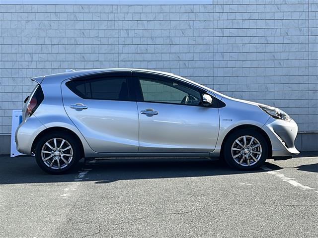 アクア Ｓスタイルブラック　純正ナビ　バックカメラ　Ｂｌｕｅｔｏｏｔｈ　ワンセグＴＶ　前ドラレコ　ＥＴＣ　ＣＤ　ＤＶＤ　前後ソナー　オートハイビーム　社外アルミホイール　ＬＥＤヘッドライト　プッシュスタート（43枚目）