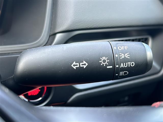 シビック タイプＲ　純正リアウィング　デジタルインナーミラー　無限シフトノブ　ドライブレコーダー　ワンオーナー　取扱説明書　Ｂｌｕｅｔｏｏｔｈ　ワンセグＴＶ　バックカメラ　純正アルミホイール（7枚目）