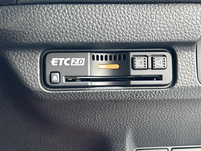 シビック タイプＲ　純正リアウィング　デジタルインナーミラー　無限シフトノブ　ドライブレコーダー　ワンオーナー　取扱説明書　Ｂｌｕｅｔｏｏｔｈ　ワンセグＴＶ　バックカメラ　純正アルミホイール（17枚目）