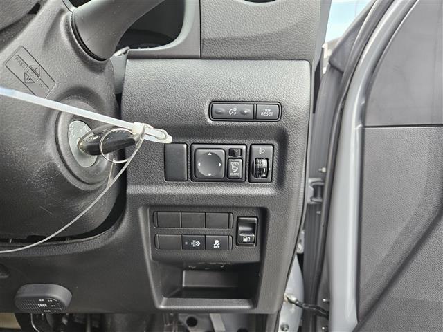 キャラバン ロングＥＸ　ドラレコ　オートライト　リモコンキー　コーナーセンサー　インテリジェントルームミラー　車線逸脱警報　踏み間違い衝突防止アシスト　ハイビームアシスト　標識検知機能　ふらつき警報　禁煙車（4枚目）