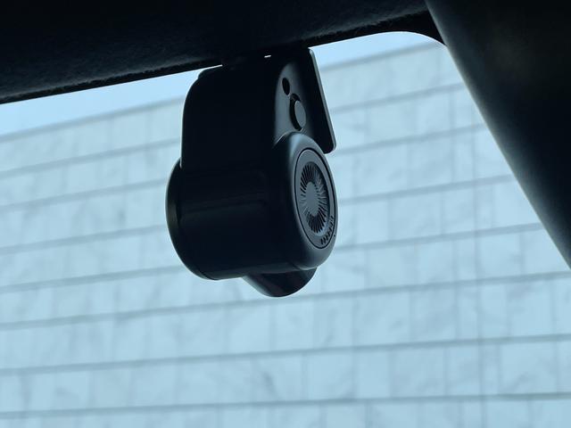 ウェイク ＧターボリミテッドＳＡＩＩＩ　禁煙車　ワンオーナー　全方位モニター　ドラレコ　エマブレ　車線逸脱警報　誤発進抑制　ＬＥＤヘッドランプ　純正８型ナビ　両側パワスラ　革調シートカバー　純正１５インチＡＷ　スマートキー　エンジンスイッチ（18枚目）