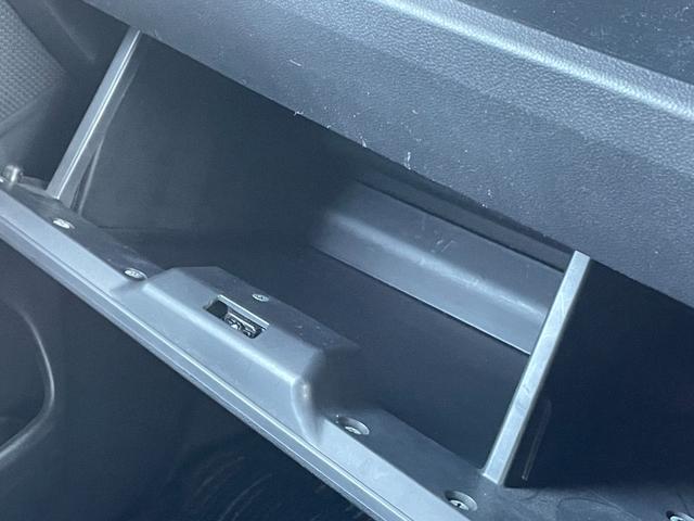 ウェイク ＧターボリミテッドＳＡＩＩＩ　禁煙車　ワンオーナー　全方位モニター　ドラレコ　エマブレ　車線逸脱警報　誤発進抑制　ＬＥＤヘッドランプ　純正８型ナビ　両側パワスラ　革調シートカバー　純正１５インチＡＷ　スマートキー　エンジンスイッチ（29枚目）