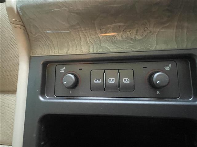 �X�܂ɂČ��Ԃ̊m�F�����������܂��̂ŁA���d�b�ō݌ɂ̂��m�F�̏㐥�񂲗��X���������܂��I�I�X�ܒ��ʓd�b�@�O�T�R�Q-�U�X-�T�P�V�P