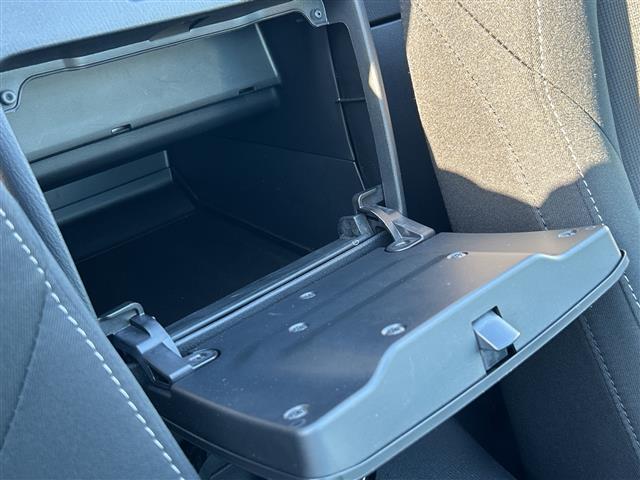 ロードスター ９９０Ｓ　９９０Ｓ最終型　６速マニュアル　ＵＳＢ　ＲＡＹＳホイール　ブレンボキャリパー（32枚目）