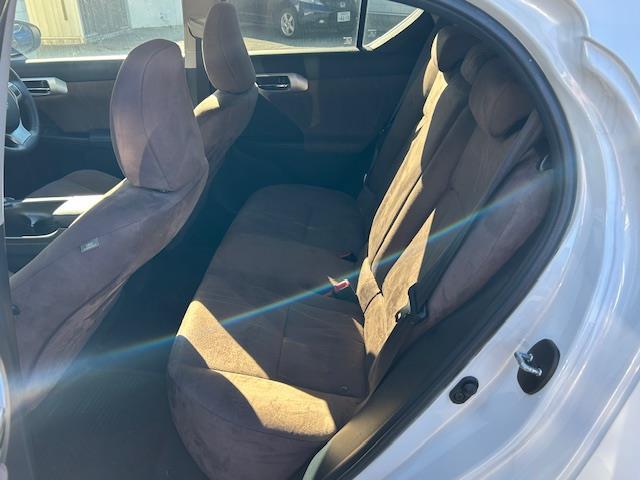 ＣＴ ＣＴ２００ｈ　バージョンＣ　ナビ　バックカメラ　フルセグ　Ｂｌｕｅｔｏｏｔｈ　前後センサー　純正１７インチＡＷ　ＬＥＤ　フォグランプ　パドルシフト　クルーズコントロール　前席シートヒーター　ビルトインＥＴＣ（34枚目）