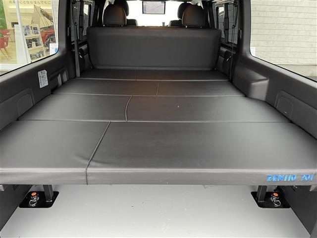 ハイエースバン スーパーＧＬ　ダーク　プライムＩＩ　アルパインナビ　全方位カメラ　フルセグテレビ　ＤＶＤ再生機能　アルパインフリップダウンモニター　Ｂｌｕｅｔｏｏｔｈ　ＨＤＭＩ　ＵＳＢ　ＡＣ１００Ｖ　純正ＬＥＤヘッドライト　コムテックドライブレコーダー（32枚目）