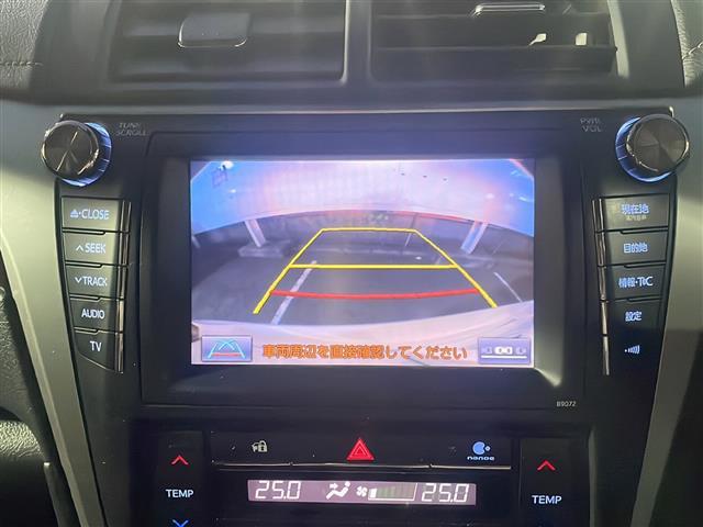カムリ ハイブリッド　レザーパッケージ　純正ナビ／レザーシート／衝突軽減ブレーキ／バックカメラ／ＥＴＣ／ＬＥＤヘッドライト／レーンキープアシスト／横滑り防止装置／パワーシート／純正フロアマット／純正１５インチＡＷ（3枚目）