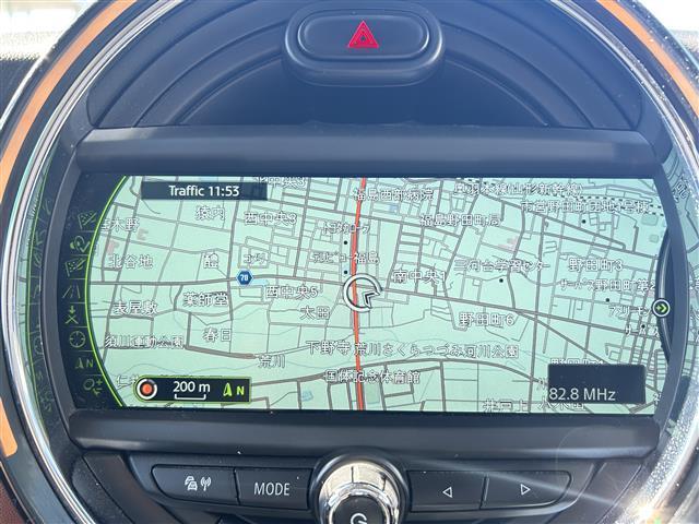 MINI クーパーS 純正メモリーナビ BT/USB/AUX/FM/AM 前方ドライブレコーダー バックカメラ 電動格納ミラー スペアキー1本 ハーフレザーシート HIDヘッドライト オートライト フォグランプ(3枚目)