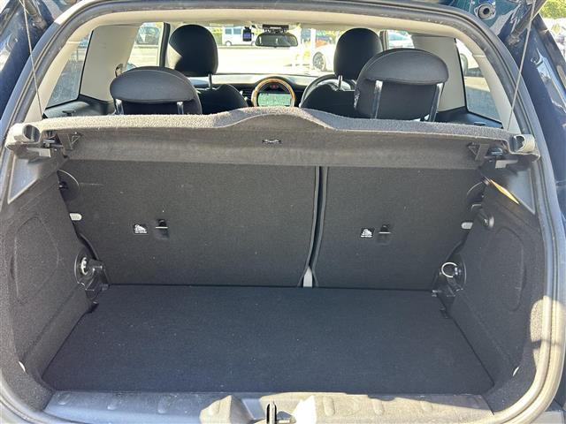 MINI クーパーS 純正メモリーナビ BT/USB/AUX/FM/AM 前方ドライブレコーダー バックカメラ 電動格納ミラー スペアキー1本 ハーフレザーシート HIDヘッドライト オートライト フォグランプ(10枚目)