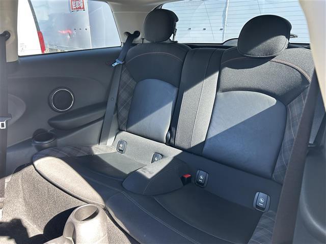 MINI クーパーS 純正メモリーナビ BT/USB/AUX/FM/AM 前方ドライブレコーダー バックカメラ 電動格納ミラー スペアキー1本 ハーフレザーシート HIDヘッドライト オートライト フォグランプ(18枚目)