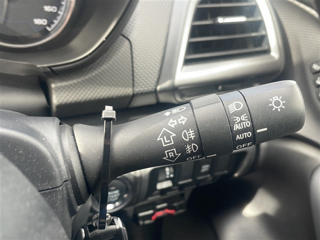 フォレスター アドバンス　４ＷＤ／衝突軽減ブレーキ／社外ＳＤナビ／バックカメラ／ハーフレザーシート／シートヒーター／ハンドルヒーター／純正１８インチＡＷ／純正フロアマット／デジタルインナーミラー／ＬＥＤヘッドライト（11枚目）