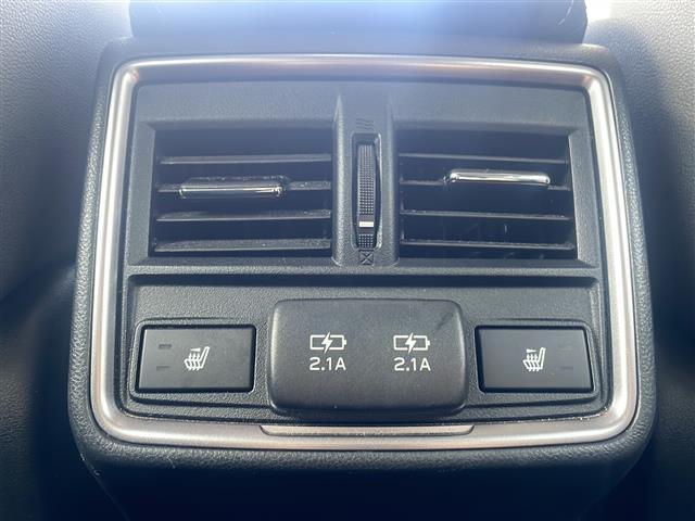 フォレスター アドバンス　４ＷＤ／衝突軽減ブレーキ／社外ＳＤナビ／バックカメラ／ハーフレザーシート／シートヒーター／ハンドルヒーター／純正１８インチＡＷ／純正フロアマット／デジタルインナーミラー／ＬＥＤヘッドライト（18枚目）