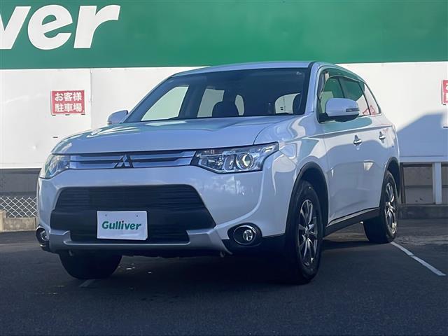 アウトランダー ２４Ｇナビパッケージ　ｅ－Ａｓｓｉｓｔ　純正ナビ　フルセグ／ＣＤ／ＤＶＤ／ＳＤ／ＢＴ／ＵＳＢ／ｉＰｏｄ　バックカメラ　ＥＴＣ　パドルシフト　レーダークルーズコントロール　電動リアゲート　オートライト　夏タイヤ積込み（31枚目）