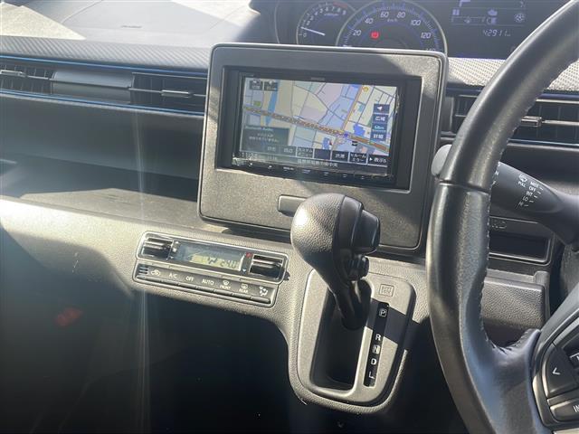 ワゴンＲ ハイブリッドＦＺ　スズキセーフティサポート　社外ナビ　フルセグＴＶ／ＳＤ／ＣＤ／ＤＶＤ／ＢＴ／ｉＰｏｄ／ＦＭ／ＡＭ　バックカメラ　ＥＴＣ　Ｄ席シートヒーター　アイドリングストップ　オートライト　コーナーセンサー（3枚目）