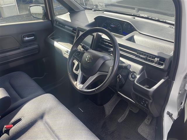 ワゴンＲ ハイブリッドＦＺ　スズキセーフティサポート　社外ナビ　フルセグＴＶ／ＳＤ／ＣＤ／ＤＶＤ／ＢＴ／ｉＰｏｄ／ＦＭ／ＡＭ　バックカメラ　ＥＴＣ　Ｄ席シートヒーター　アイドリングストップ　オートライト　コーナーセンサー（17枚目）