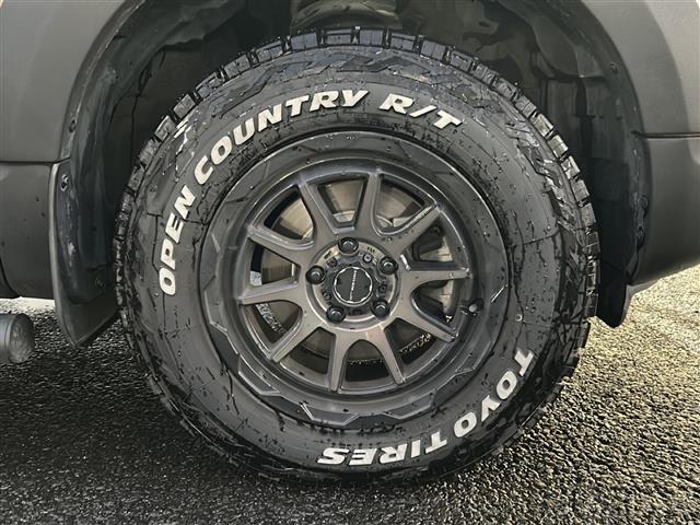 デリカＤ：５ Ｄ　パワーパッケージ　４ＷＤ／両側電動スライドドア／社外ＳＤナビ／バックカメラ／ＥＴＣ／ＬＥＤヘッドライト／コーナーセンサー／シートヒーター／純正フロアマット／社外１６インチＡＷ（40枚目）