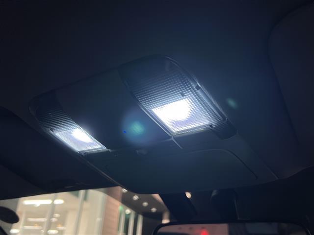 店頭在庫以外にも全国約４万台※の在庫から、ぴったりな１台をご提案します！※２０２３年１０月現在の在庫台数です。売約済の可能性があります。