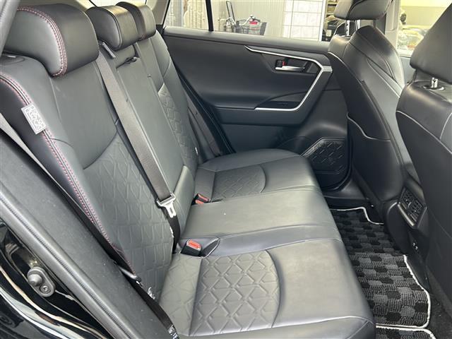 ＲＡＶ４ アドベンチャー　オフロードパッケージ　４ＷＤ／衝突軽減ブレーキ／社外ＳＤナビ／フルセグＴＶ／バックカメラ／ＬＥＤヘッドライト／ＥＴＣ／ＡＡＣ／パワーシート／純正１８インチＡＷ（20枚目）