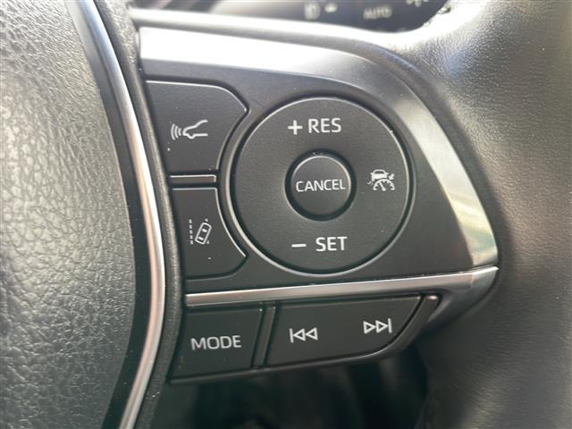 カムリ Gレザーパッケージ トヨタセーフティセンス 純正ナビ フルセグ/BT/SD/CD/DVD/AUX/USB/FM/AM バックカメラ ドラレコ ビルトインETC シートヒーター パワーシート オートライト 積込み冬タイヤ(17枚目)