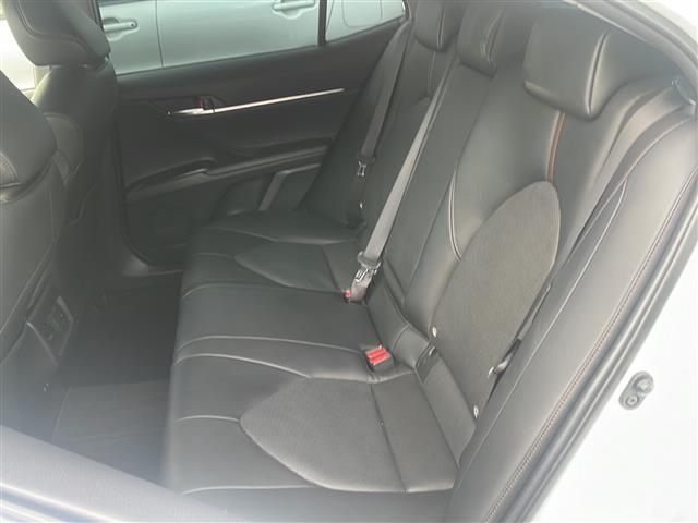 カムリ Gレザーパッケージ トヨタセーフティセンス 純正ナビ フルセグ/BT/SD/CD/DVD/AUX/USB/FM/AM バックカメラ ドラレコ ビルトインETC シートヒーター パワーシート オートライト 積込み冬タイヤ(24枚目)