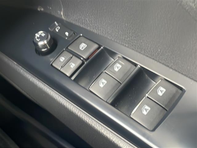 カムリ Gレザーパッケージ トヨタセーフティセンス 純正ナビ フルセグ/BT/SD/CD/DVD/AUX/USB/FM/AM バックカメラ ドラレコ ビルトインETC シートヒーター パワーシート オートライト 積込み冬タイヤ(26枚目)