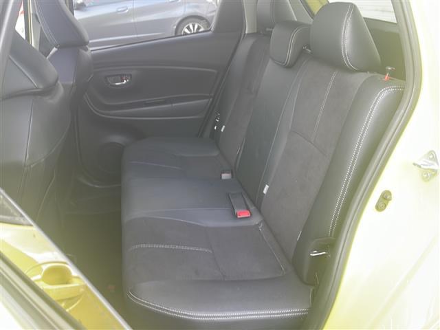 ヴィッツ ＧＲスポーツ　ワンオーナー／衝突軽減ブレーキ／社外ＳＤナビ／ＬＥＤヘッドライト／ＥＴＣ／レーンキープアシスト／ドライブレコーダー／純正フロアマット／社外１７インチＡＷ（26枚目）