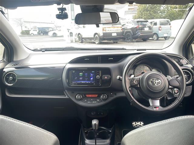 ヴィッツ ＧＲスポーツ　ワンオーナー／衝突軽減ブレーキ／社外ＳＤナビ／ＬＥＤヘッドライト／ＥＴＣ／レーンキープアシスト／ドライブレコーダー／純正フロアマット／社外１７インチＡＷ（42枚目）