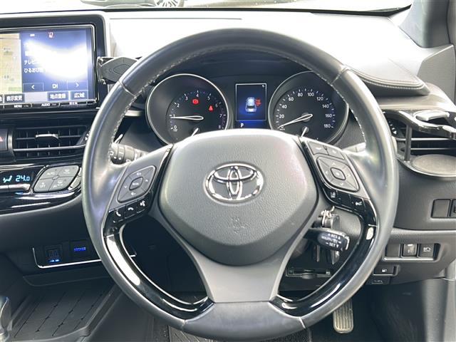 Ｃ－ＨＲ Ｓ－Ｔ　トヨタセーフティセンス　純正ナビ　フルセグ／ＢＴ／ＳＤ／ＣＤ／ＤＶＤ／ＦＭ／ＡＭ　バックカメラ　ビルトインＥＴＣ　前後ドラレコ　レーダークルーズコントロール　電子パーキング　オートブレーキホールド（16枚目）