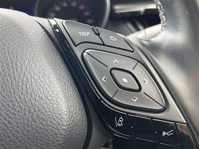 Ｃ－ＨＲ Ｓ－Ｔ　トヨタセーフティセンス　純正ナビ　フルセグ／ＢＴ／ＳＤ／ＣＤ／ＤＶＤ／ＦＭ／ＡＭ　バックカメラ　ビルトインＥＴＣ　前後ドラレコ　レーダークルーズコントロール　電子パーキング　オートブレーキホールド（18枚目）
