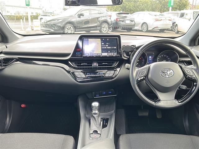 Ｃ－ＨＲ Ｓ－Ｔ　トヨタセーフティセンス　純正ナビ　フルセグ／ＢＴ／ＳＤ／ＣＤ／ＤＶＤ／ＦＭ／ＡＭ　バックカメラ　ビルトインＥＴＣ　前後ドラレコ　レーダークルーズコントロール　電子パーキング　オートブレーキホールド（42枚目）