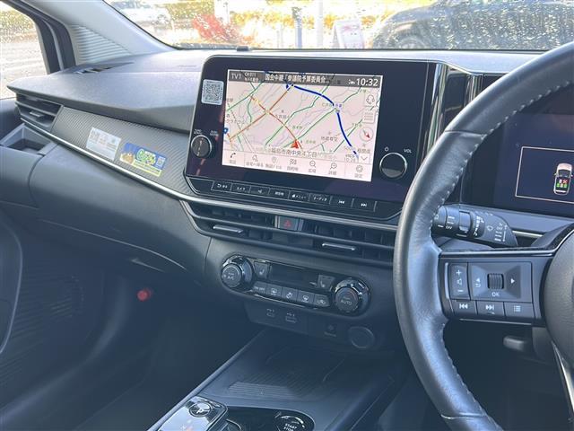 ノート X FOUR 360°セーフティアシスト 純正ナビ フルセグTV ビルトインETC バックカメラ アラウンドビューモニター レーダークルーズコントロール ステアリングヒーター デジタルインナーミラー ワイヤレス充電(3枚目)