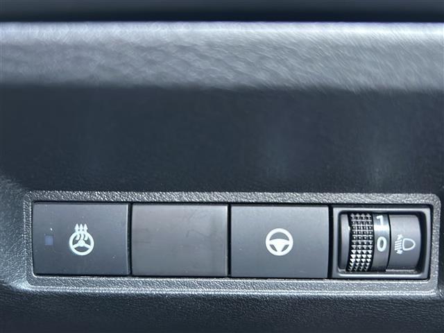 ノート X FOUR 360°セーフティアシスト 純正ナビ フルセグTV ビルトインETC バックカメラ アラウンドビューモニター レーダークルーズコントロール ステアリングヒーター デジタルインナーミラー ワイヤレス充電(10枚目)