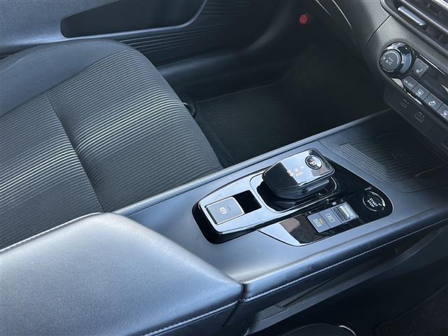 ノート X FOUR 360°セーフティアシスト 純正ナビ フルセグTV ビルトインETC バックカメラ アラウンドビューモニター レーダークルーズコントロール ステアリングヒーター デジタルインナーミラー ワイヤレス充電(11枚目)