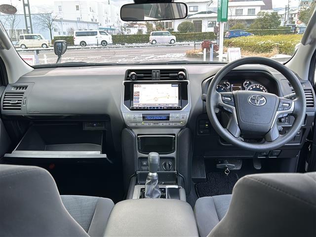 ランドクルーザープラド TX トヨタセーフティ 社外ナビ フルセグ/CD/DVD/SD/USB/BT/HDMI バックカメラ ビルトインETC サンルーフ ルーフレール コーナーセンサー 寒冷地仕様 積込みスタッドレスタイヤ(2枚目)