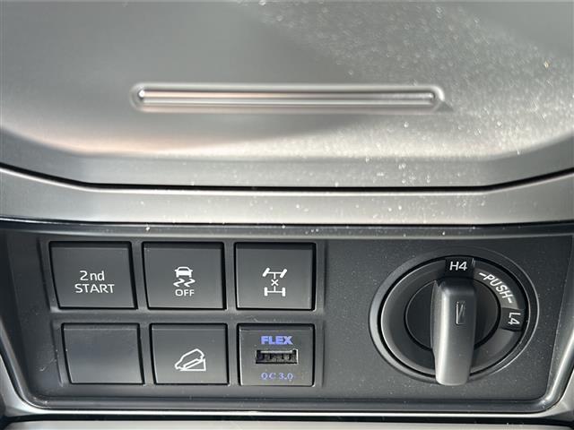ランドクルーザープラド TX トヨタセーフティ 社外ナビ フルセグ/CD/DVD/SD/USB/BT/HDMI バックカメラ ビルトインETC サンルーフ ルーフレール コーナーセンサー 寒冷地仕様 積込みスタッドレスタイヤ(9枚目)