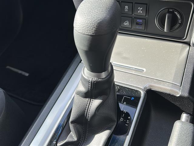 ランドクルーザープラド TX トヨタセーフティ 社外ナビ フルセグ/CD/DVD/SD/USB/BT/HDMI バックカメラ ビルトインETC サンルーフ ルーフレール コーナーセンサー 寒冷地仕様 積込みスタッドレスタイヤ(12枚目)