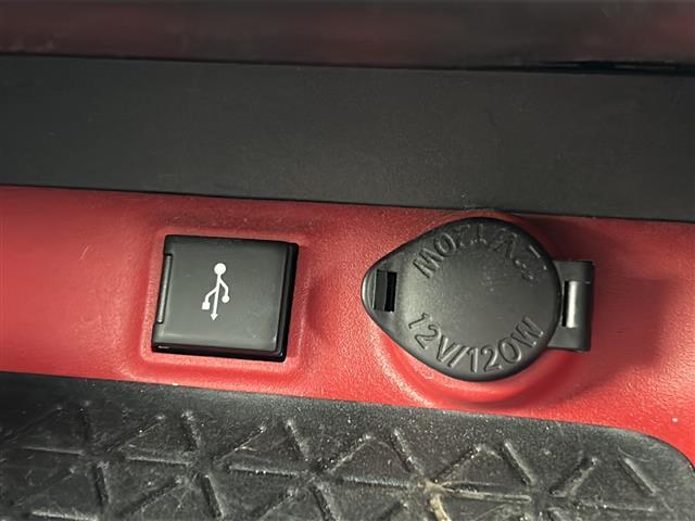 ＲＡＶ４ アドベンチャー　オフロードパッケージ　トヨタセーフティセンス　純正ナビ　ビルトインＥＴＣ　前後ドラレコ　バックカメラ　寒冷地仕様　ステアリングヒーター　デジタルインナーミラー　電子パーキング　オートブレーキホールド　ＢＳＭ　オートライト（16枚目）