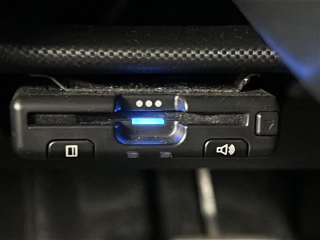 ロッキー Ｇ　スマートアシスト　社外ナビ　フルセグ／ＢＴ／ＣＤ／ＤＶＤ／ｉＰｏｄ／ＨＤＭＩ／ＳＤ／ＵＳＢ　シートヒーター　レーダークルーズコントロール　レーンキープアシスト　バックカメラ　コーナーセンサー　フォグ（7枚目）