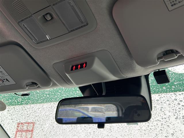 ロッキー Ｇ　スマートアシスト　社外ナビ　フルセグ／ＢＴ／ＣＤ／ＤＶＤ／ｉＰｏｄ／ＨＤＭＩ／ＳＤ／ＵＳＢ　シートヒーター　レーダークルーズコントロール　レーンキープアシスト　バックカメラ　コーナーセンサー　フォグ（13枚目）