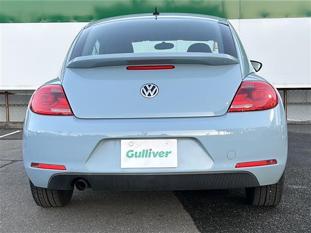 ザ・ビートル デザイン　社外ナビゲーション　フルセグＴＶ／ＢＴ／ＳＤ／ＣＤ／ＤＶＤ／ＡＵＸ／ＦＭ／ＡＭ　革張りステアリング　クルーズコントロール　ＭＴモード付ＡＴ　シガーライター　電動格納ミラー　ウィンカーミラー　フォグ（32枚目）